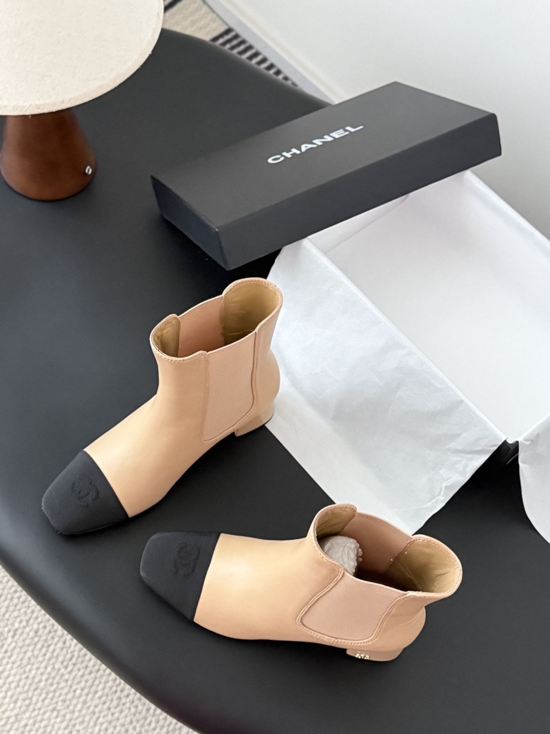Ch**el boots